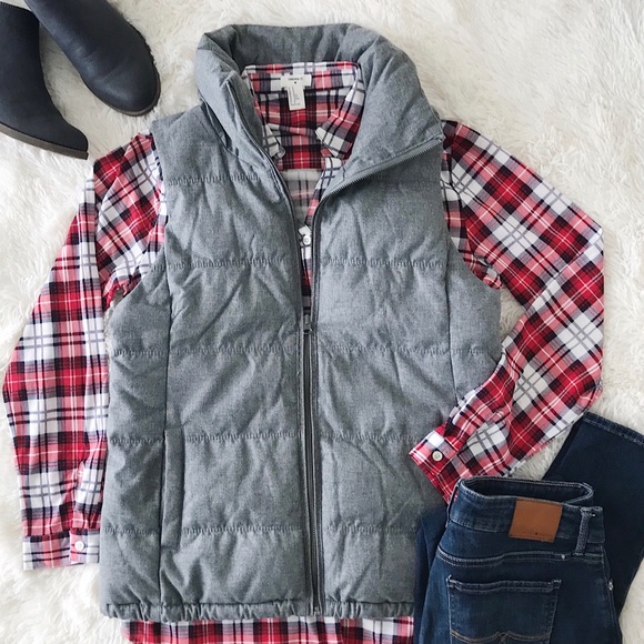 Old Navy Jackets & Blazers - Old Navy puffer vest grey size small